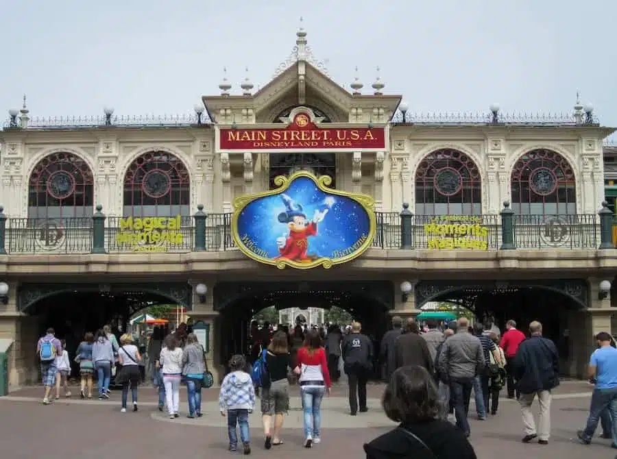 Las zonas de Disneyland París y de Walt Disney Studios