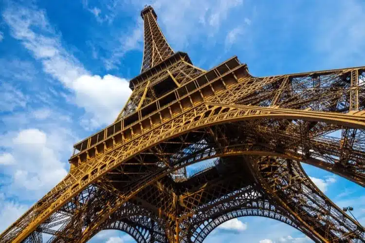 La Tour Eiffel es sin duda la atracción más famosa de París