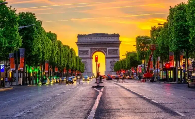 Arco de Triunfo de París. Entradas y historia.