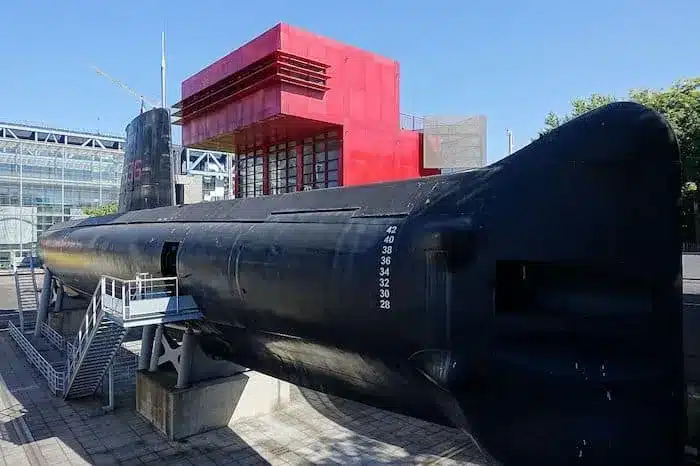 El submarino Argonaut al Parc de la Villette de París