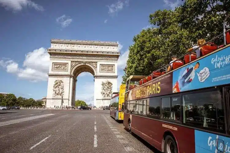 Tour en autobus turístico de París
