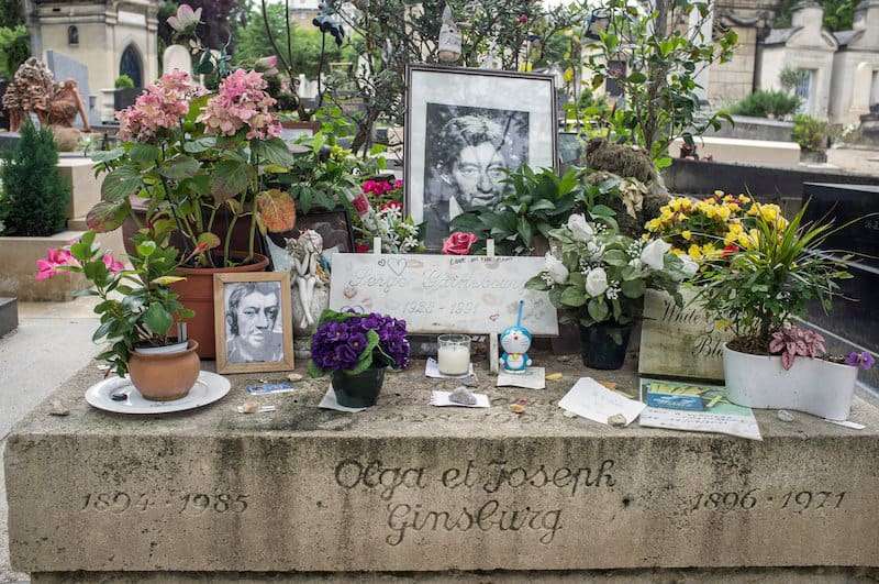 Tomba di Serge Gainsbourg nel cimitero di Montparnasse, Parigi